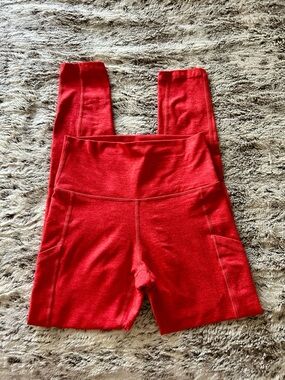 Aerie Offline High-Waist Red Active Leggings with Pockets S